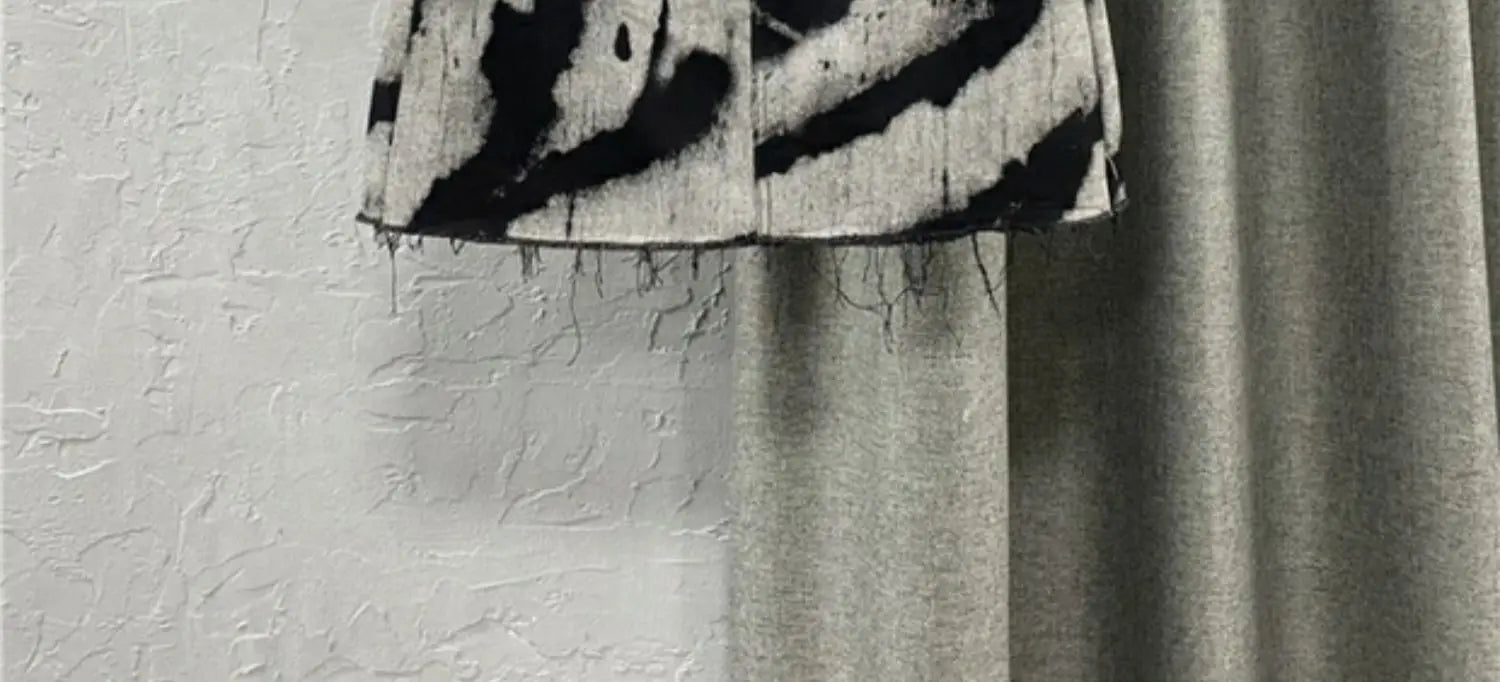 High Waist Slim Denim Skirt with Raw Edges