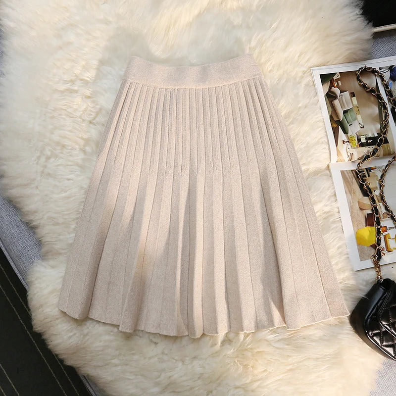 Knit Pleated Short Skirts