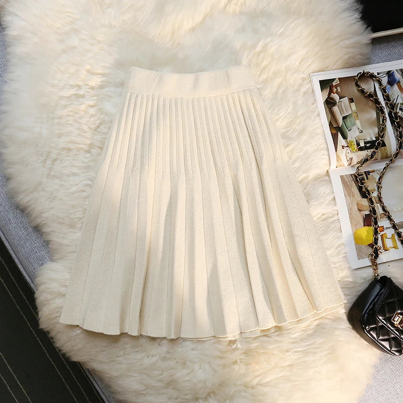 Knit Pleated Short Skirts