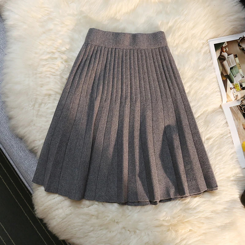 Knit Pleated Short Skirts