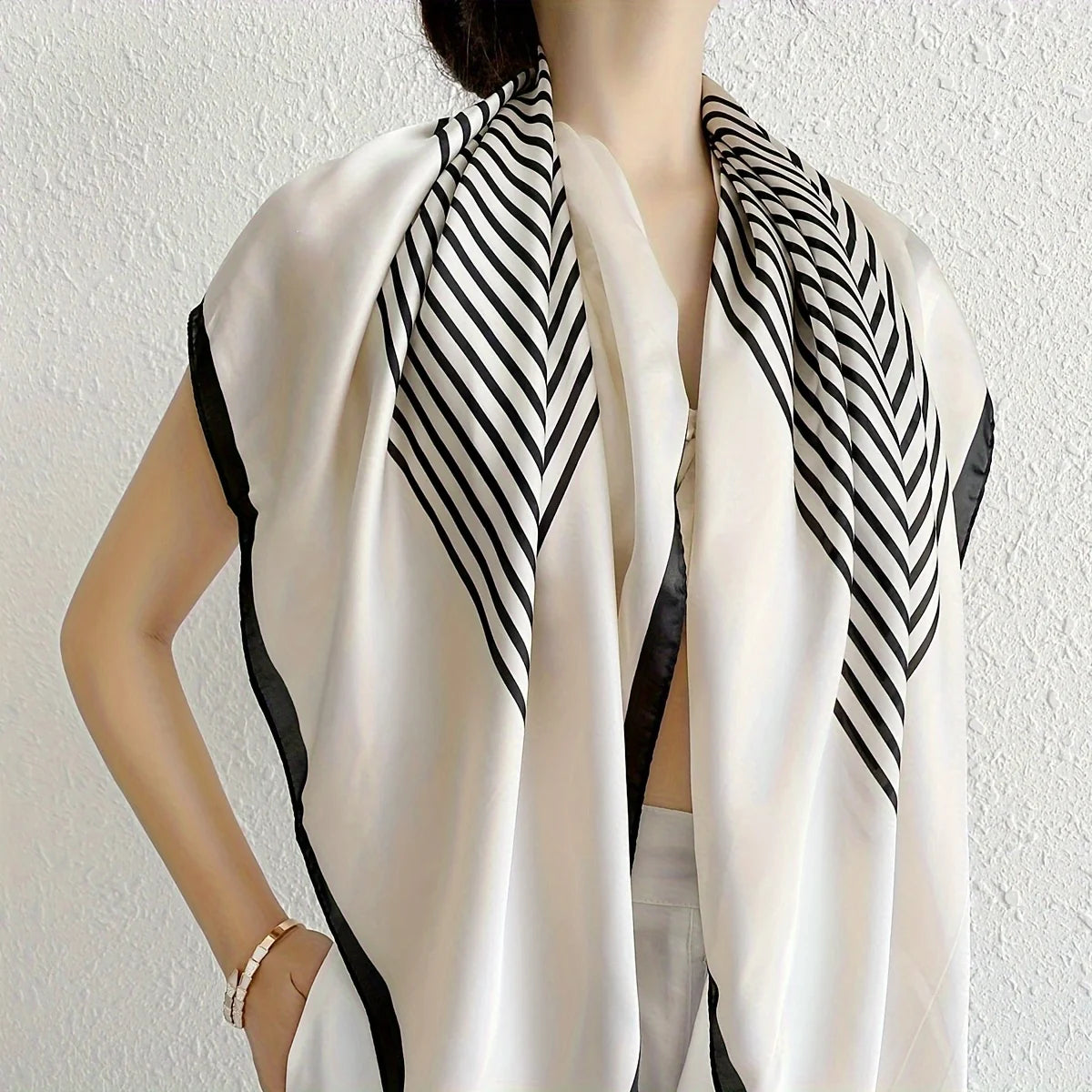 Black/White Elegant Striped Square Scarf