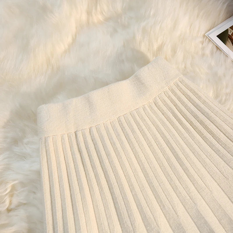 Knit Pleated Short Skirts